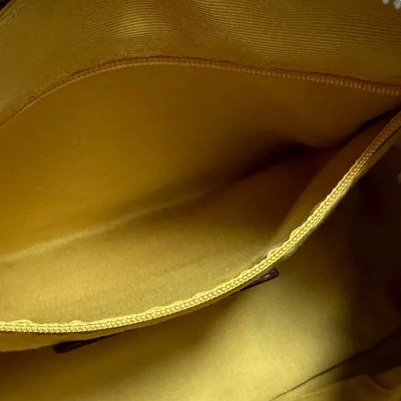 Coach Tan Shoulder Bag - Picture 10 of 11